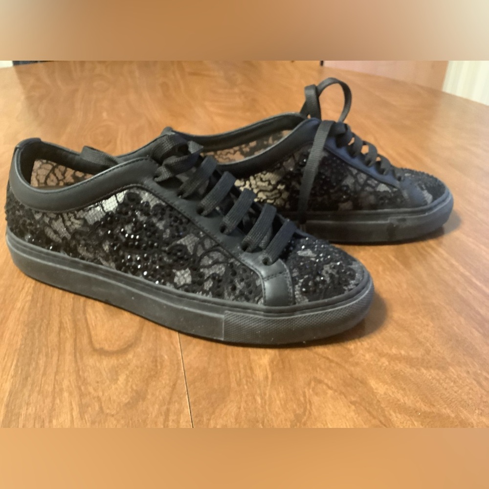 LeSilla Black Mesh Lace with Black Crystals Sneakers sz6.5
